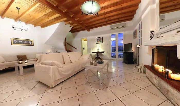 加里尼别墅 别墅 阿格拉瑞